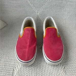 Women’s Retro Looking Vans